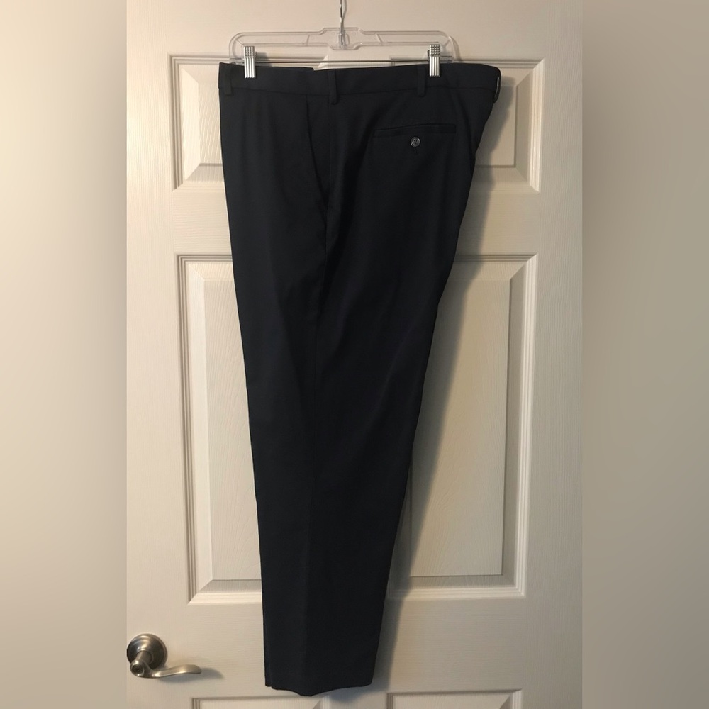Cremieux Men’s Slacks 40x30 - Gently worn/Smoke & Pet Free